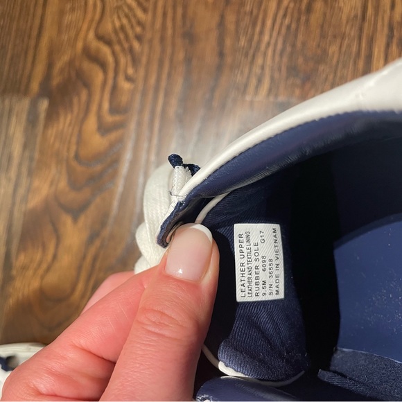 Tory Burch ruffle sneaker size 9.5 - Picture 4 of 6